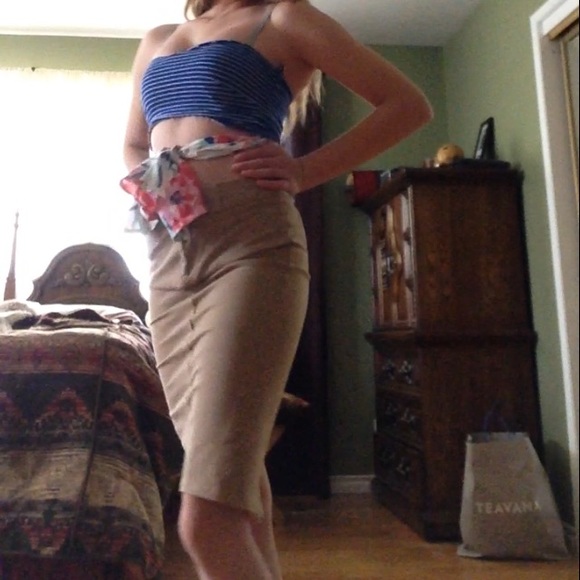 Brazilian babe - Picture 1 of 3